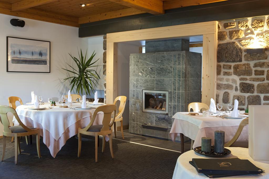 Logis Hotel Clair Matin Le Chambon-sur-Lignon Kültér fotó